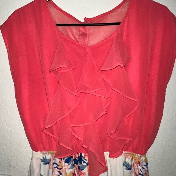 EMMELEE FLORAL SUMMER DRESS- size SMALL - Picture 3 of 6